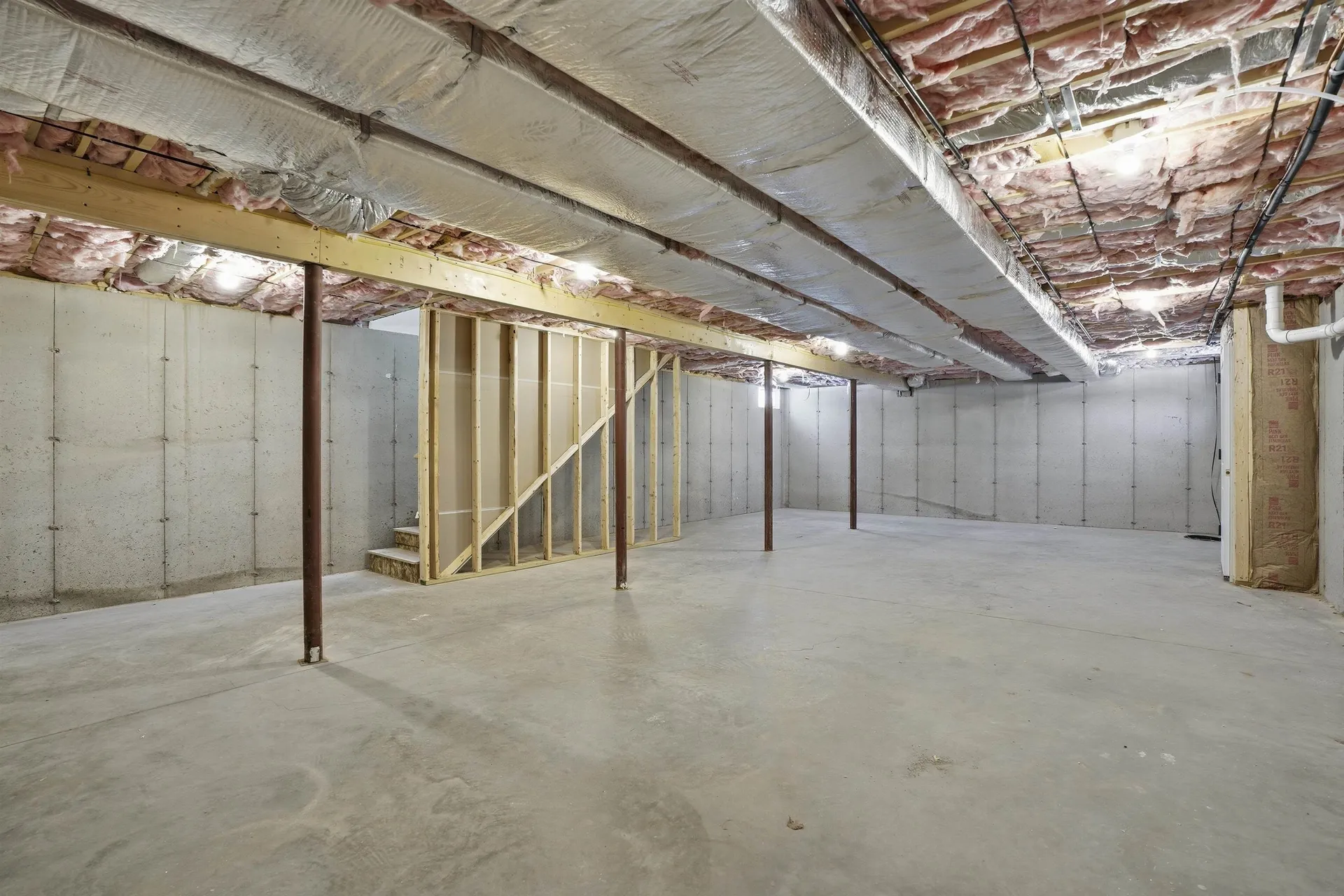 5 Talent Road Litchfield NH 03052