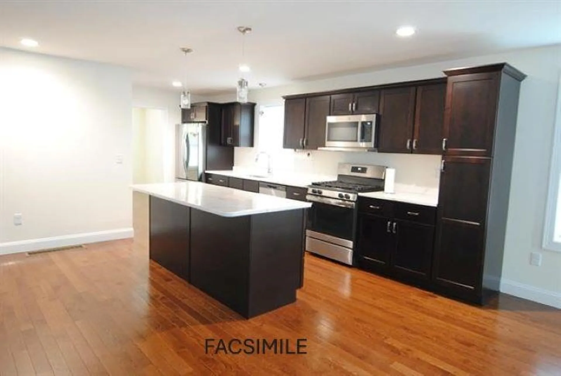 5 Talent Road Litchfield NH 03052