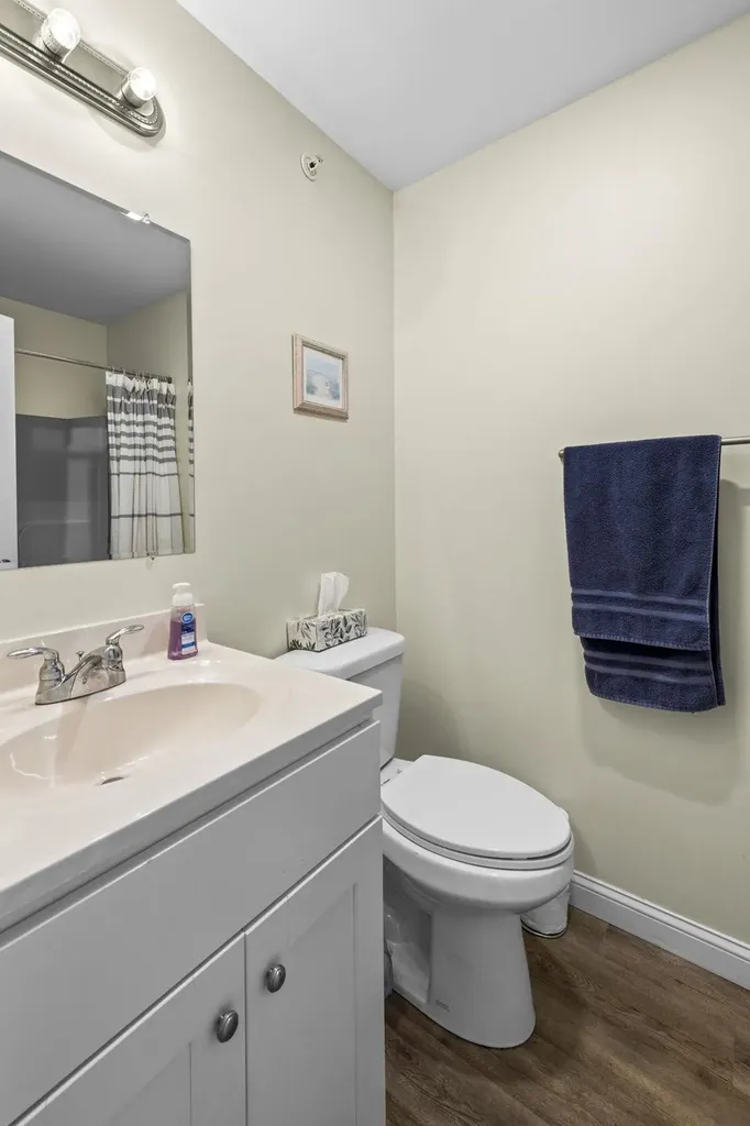 128 Ashworth Avenue Hampton NH 03842