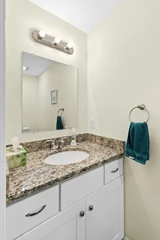 128 Ashworth Avenue Hampton NH 03842