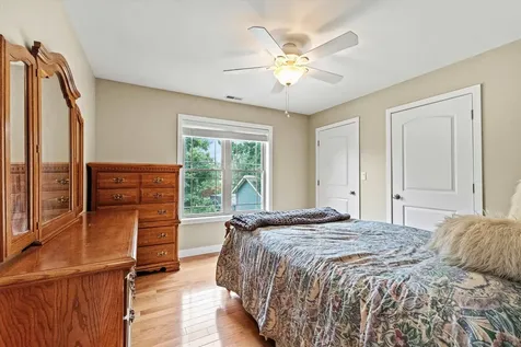 81 Holly Street Goffstown NH 03045-1342