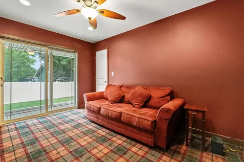 81 Holly Street Goffstown NH 03045-1342