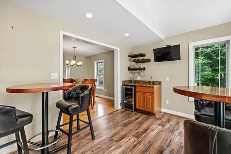 81 Holly Street Goffstown NH 03045-1342