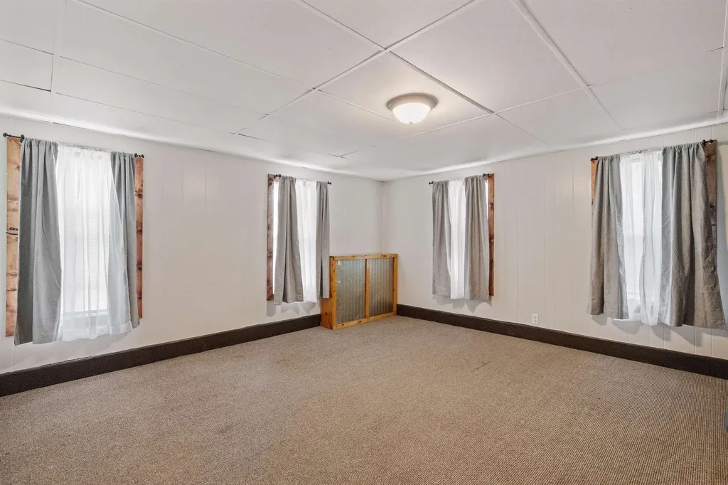 835 Western Avenue Berlin NH 03570