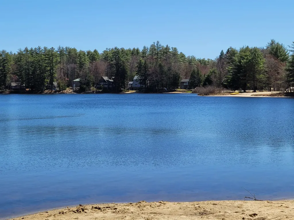 32 Deerpoint Drive Hillsborough NH 03244
