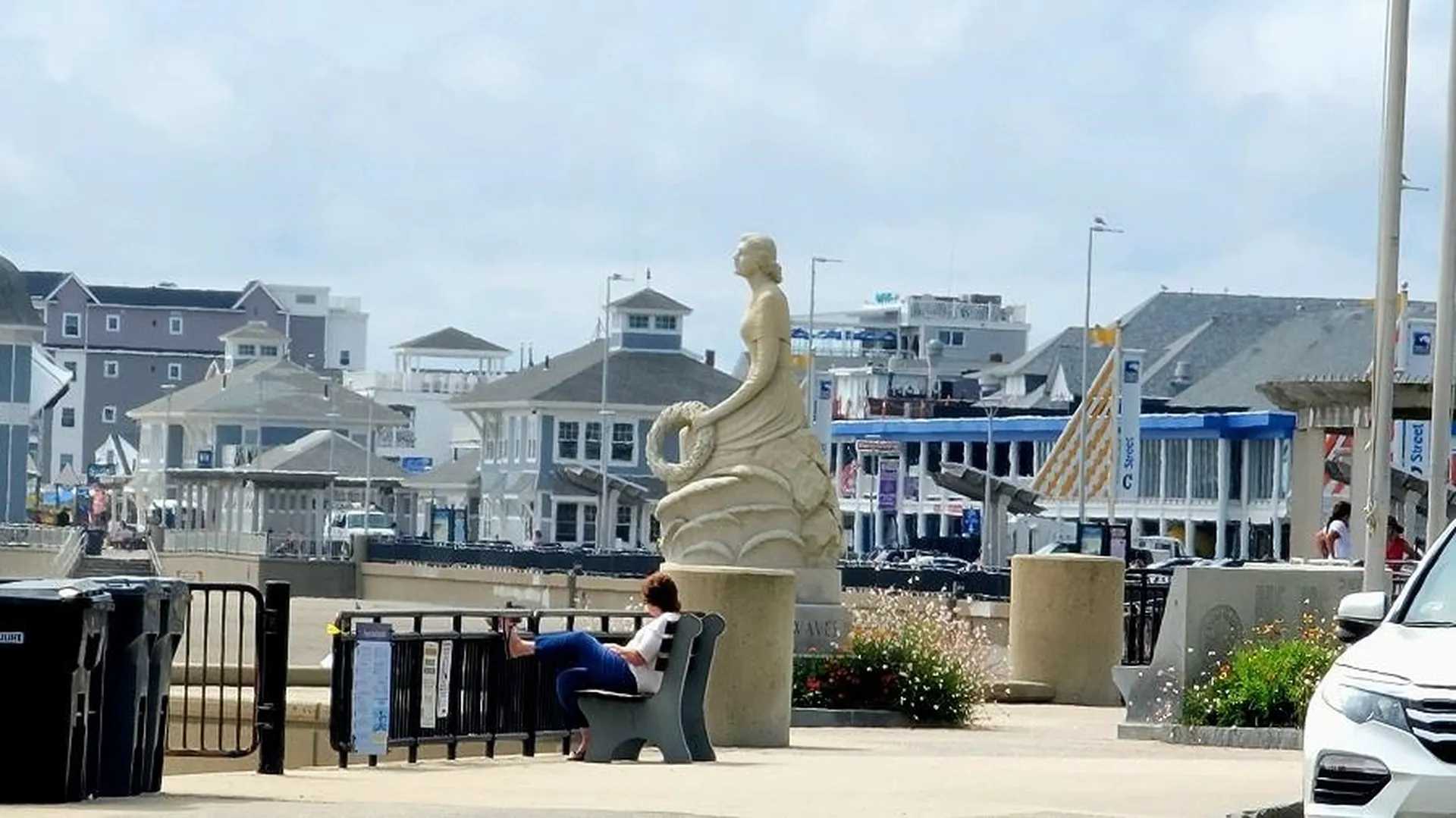 12 G Street Hampton NH 03842