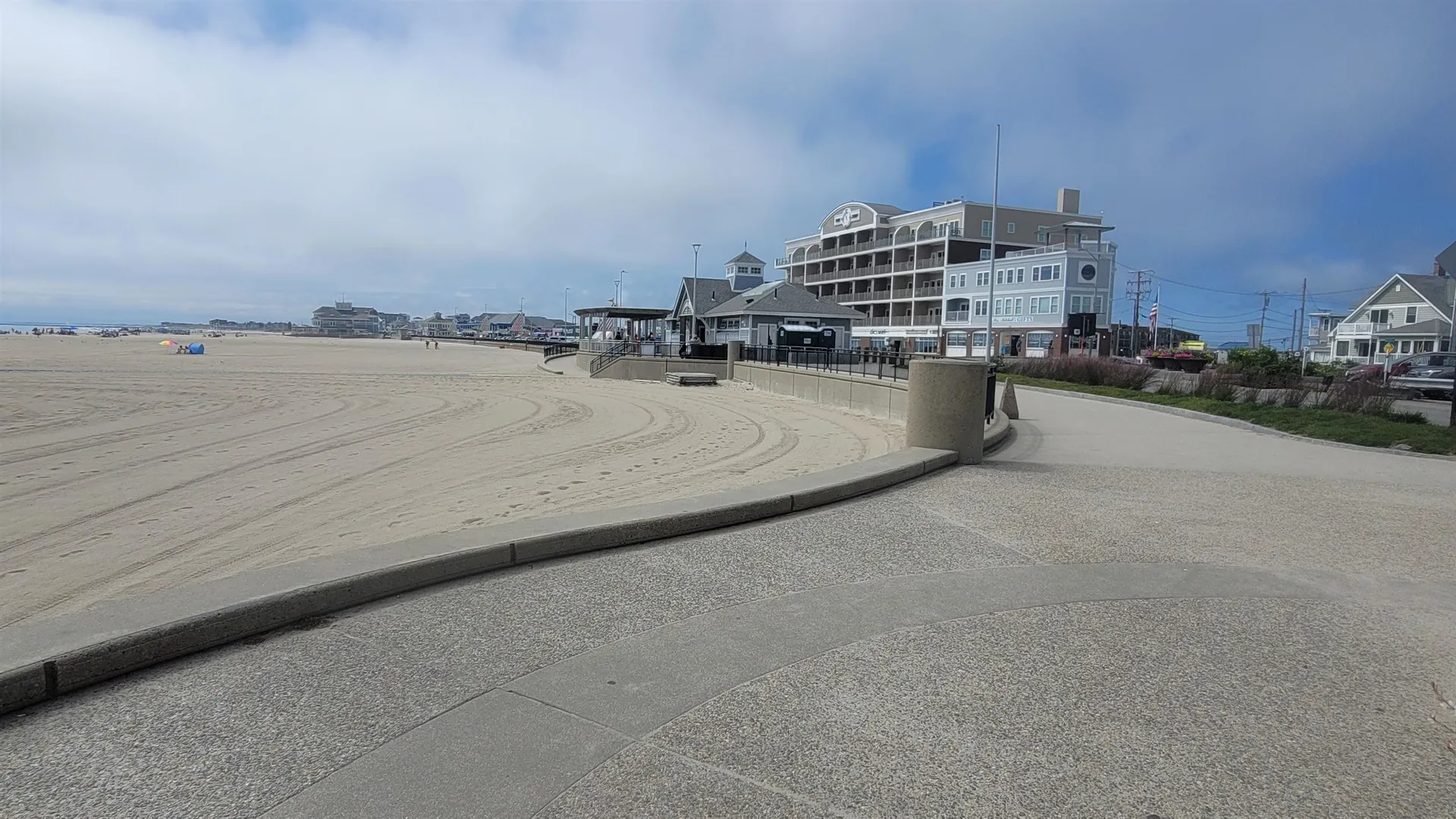 12 G Street Hampton NH 03842