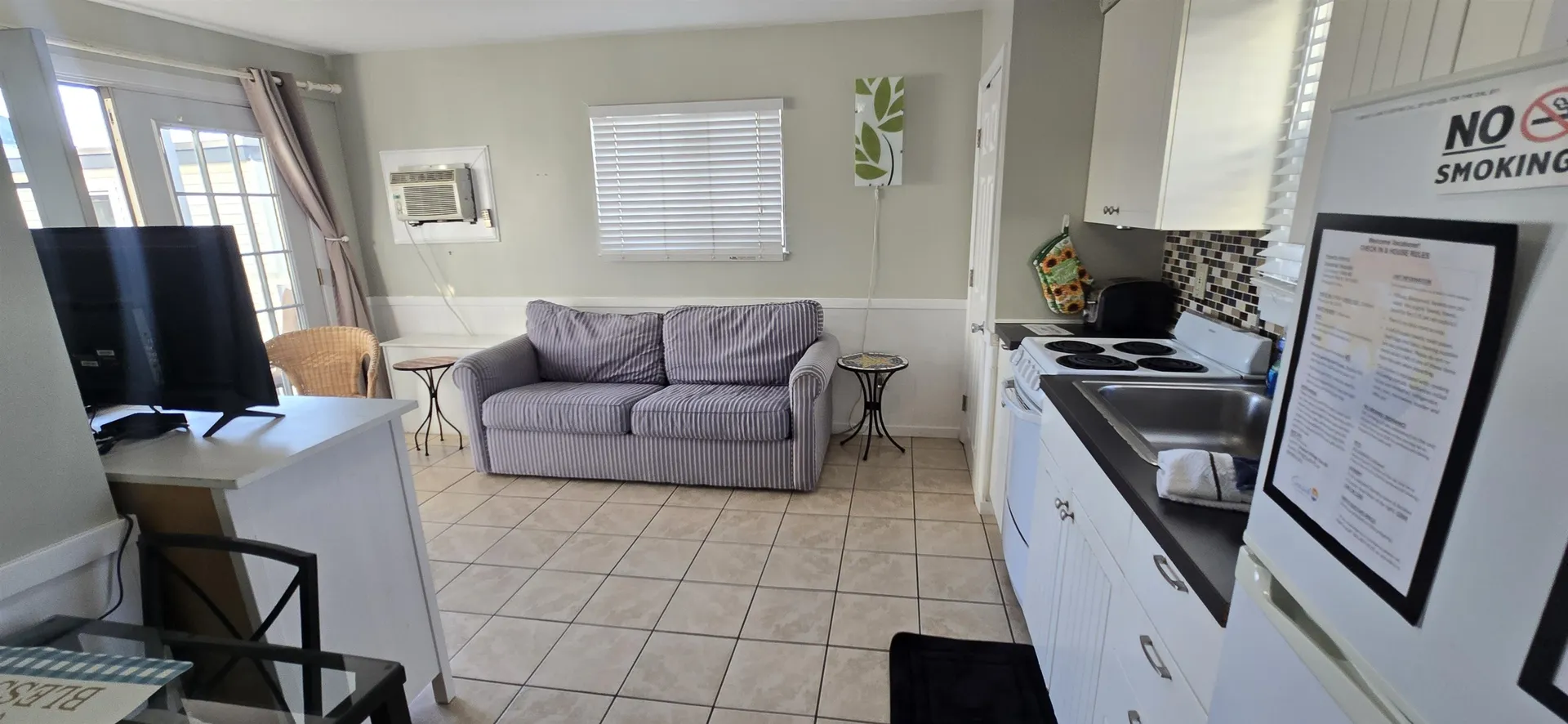 12 G Street Hampton NH 03842