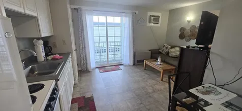 12 G Street Hampton NH 03842