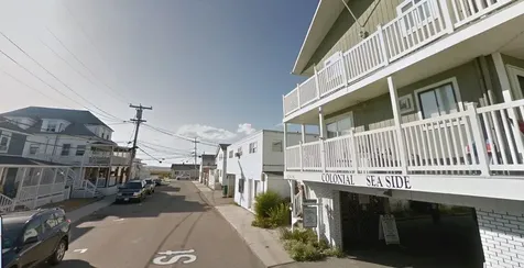 12 G Street Hampton NH 03842