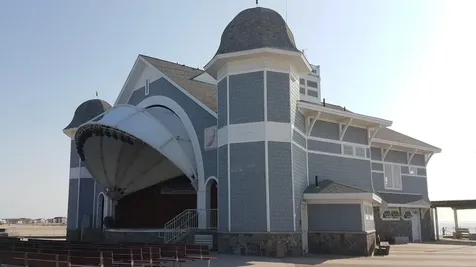 12 G Street Hampton NH 03842