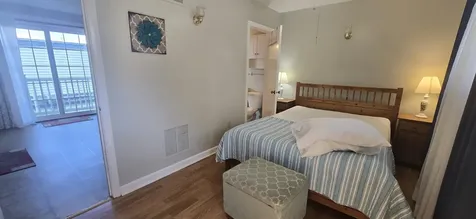12 G Street Hampton NH 03842