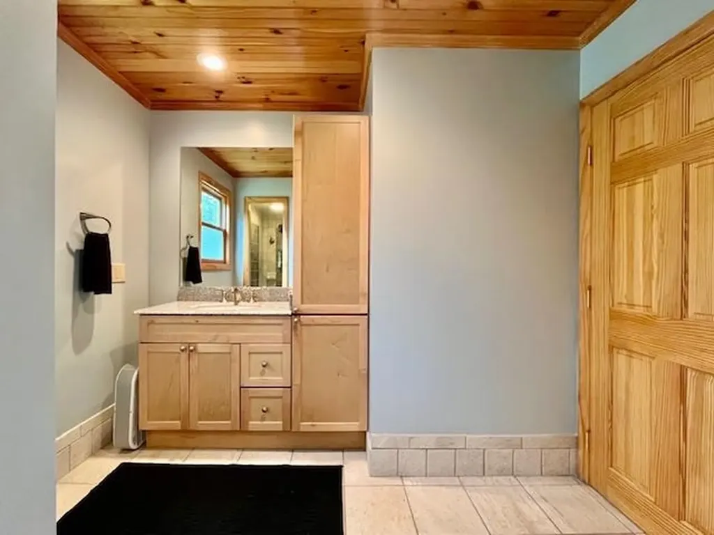 80 Maynesboro Street Berlin NH 03570