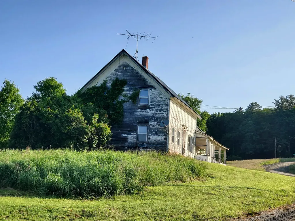 128 Valley View Road Waterford VT 05819