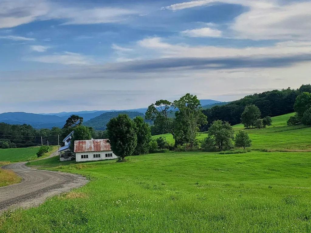 128 Valley View Road Waterford VT 05819