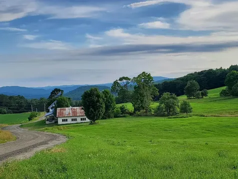 128 Valley View Road Waterford VT 05819