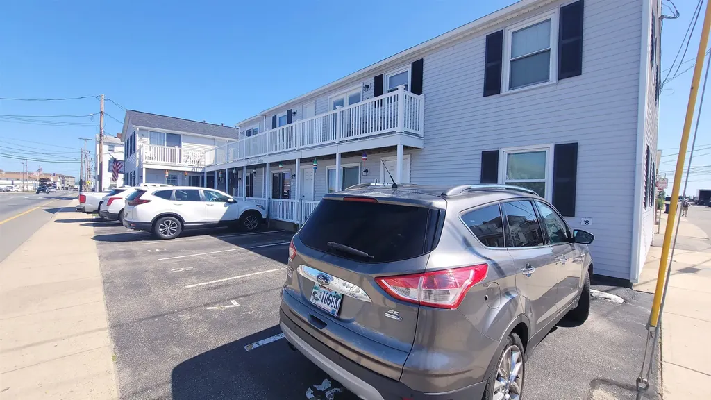 89 Ashworth Avenue Hampton NH 03842