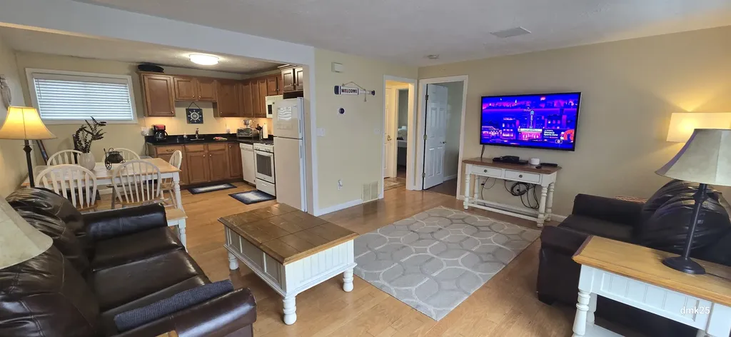 89 Ashworth Avenue Hampton NH 03842