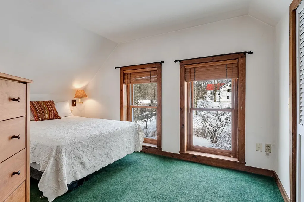 565 Main Street Warren VT 05674