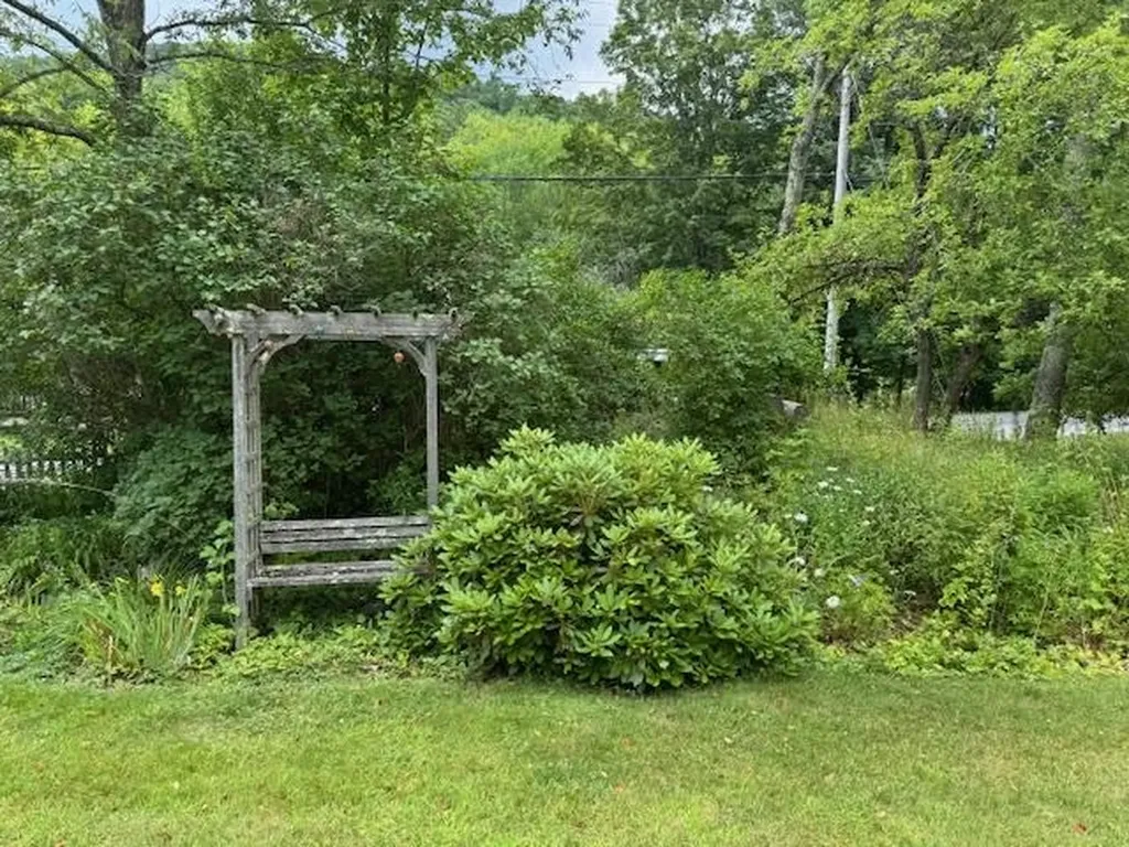 565 Main Street Warren VT 05674