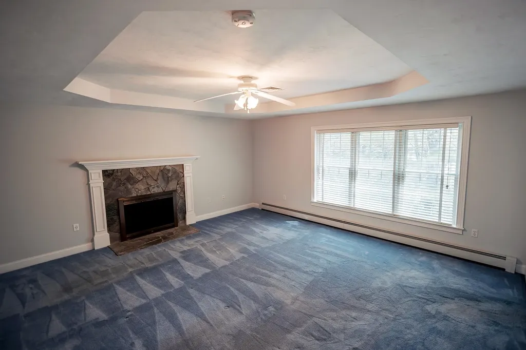 19 Melissa Circle Pelham NH 03076