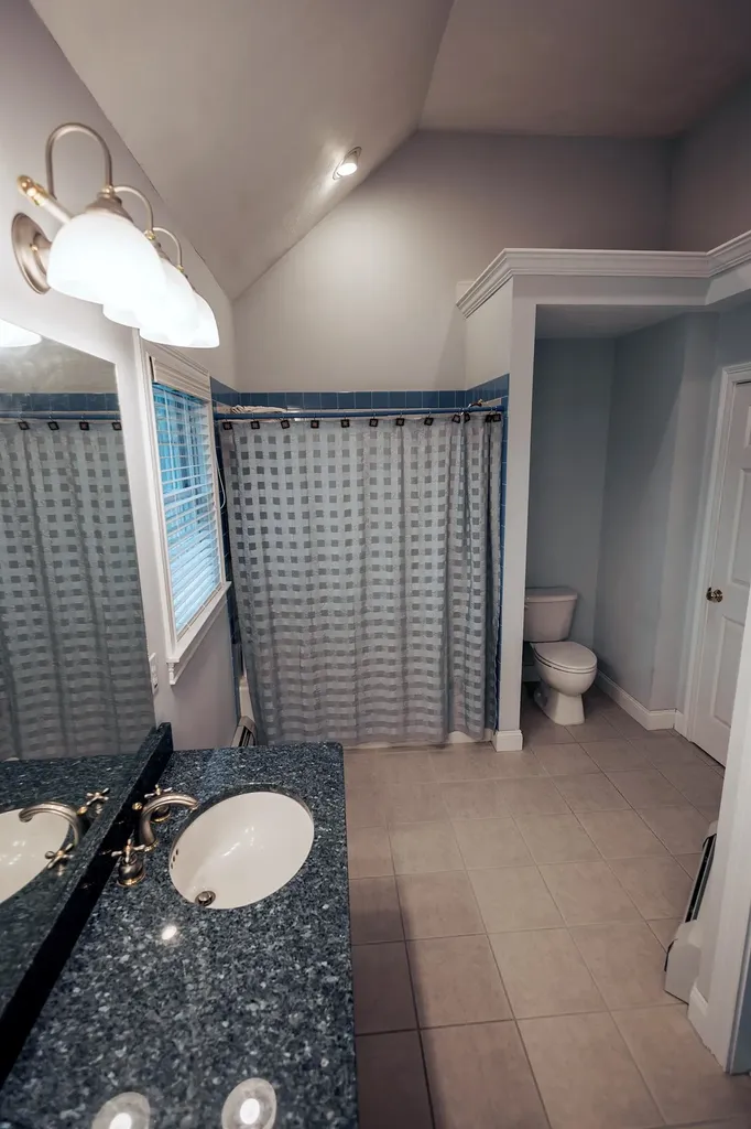 19 Melissa Circle Pelham NH 03076