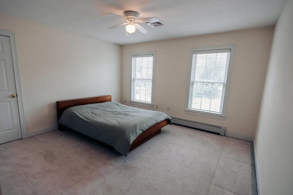 19 Melissa Circle Pelham NH 03076