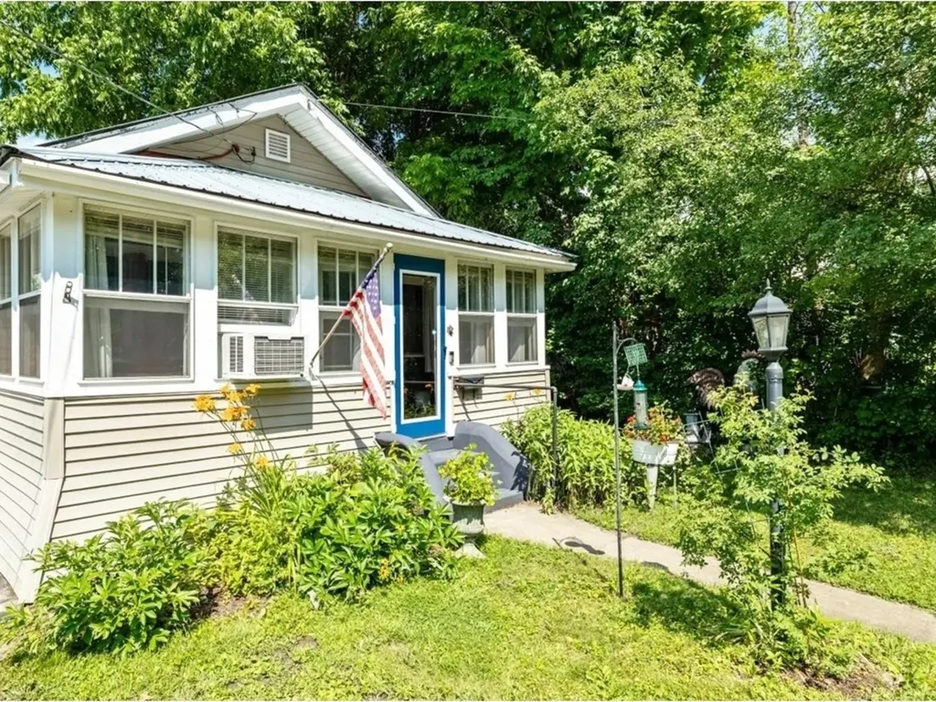 75 Aldis Street St. Albans City VT 05478