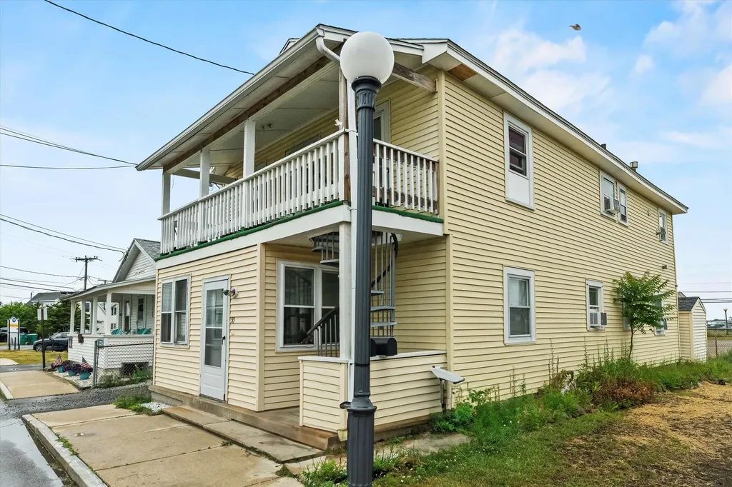 50 Highland Avenue Hampton NH 03842