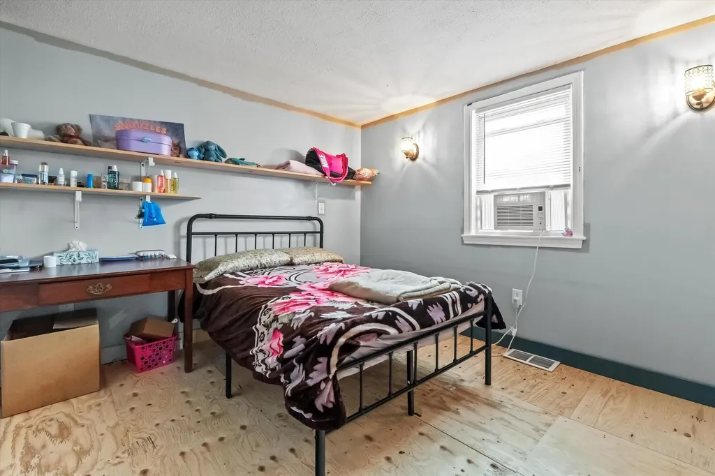 50 Highland Avenue Hampton NH 03842