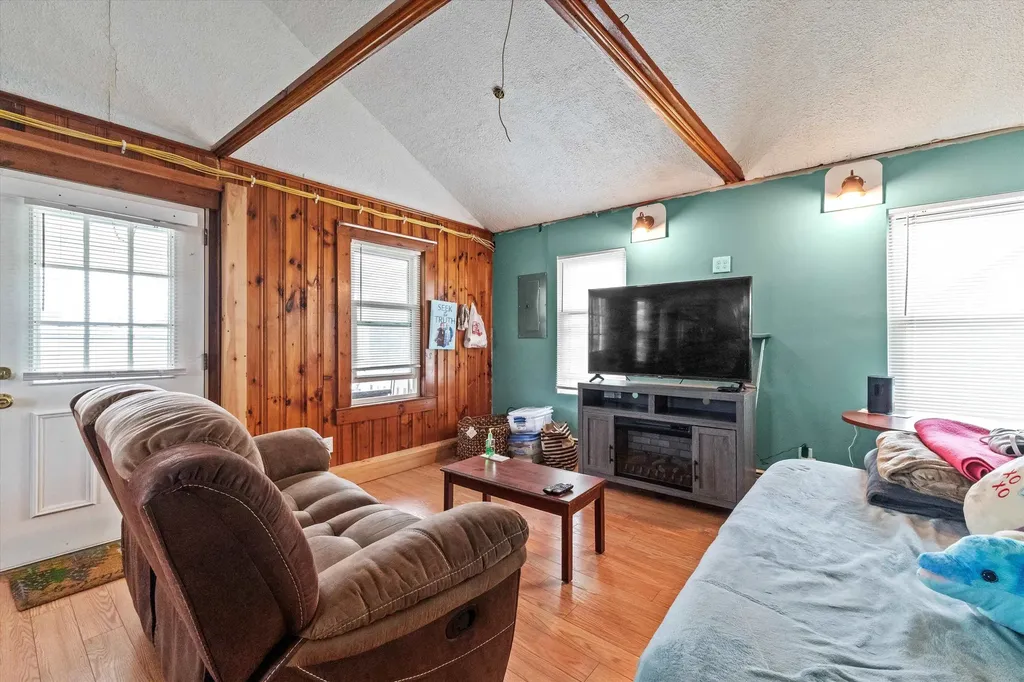 50 Highland Avenue Hampton NH 03842