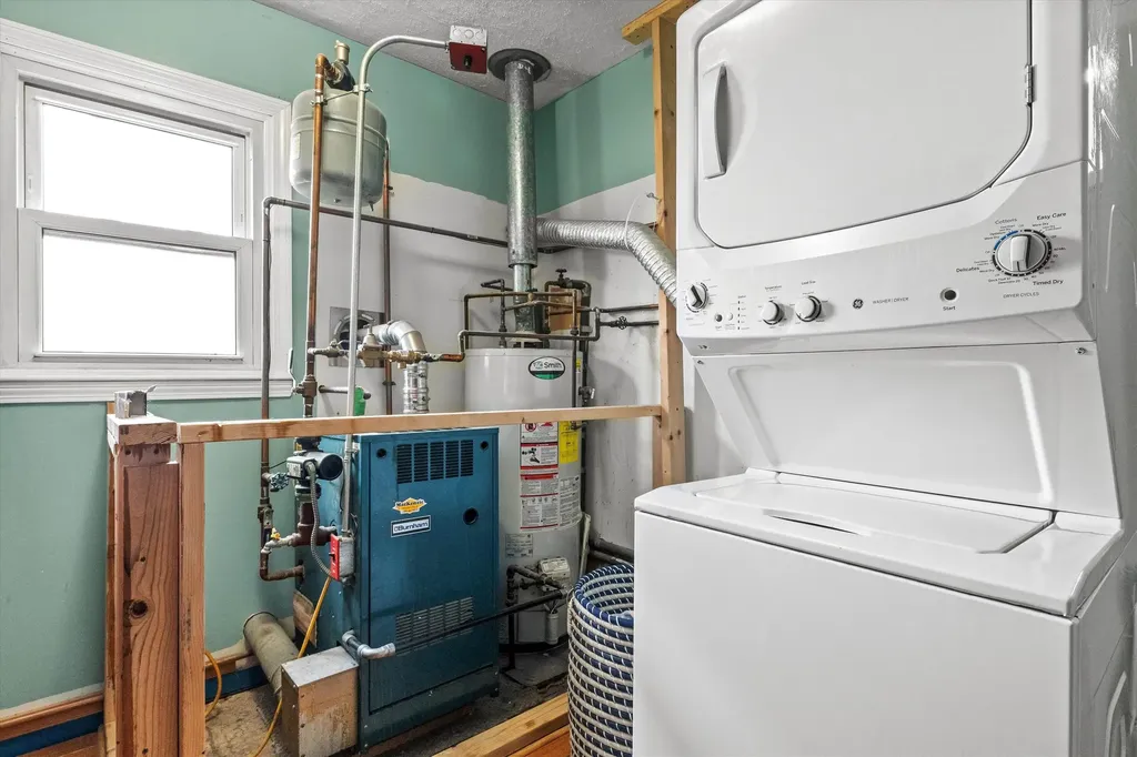 50 Highland Avenue Hampton NH 03842