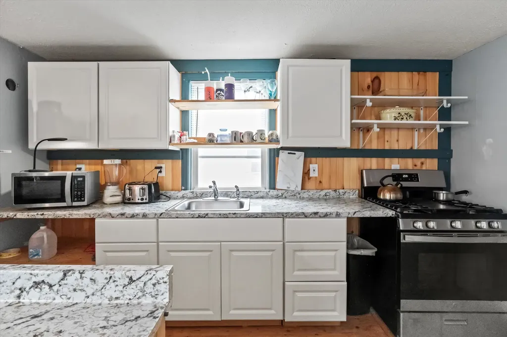 50 Highland Avenue Hampton NH 03842