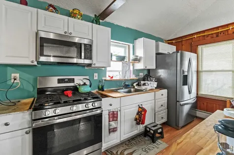 50 Highland Avenue Hampton NH 03842
