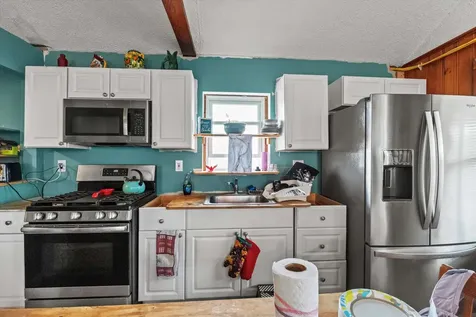 50 Highland Avenue Hampton NH 03842