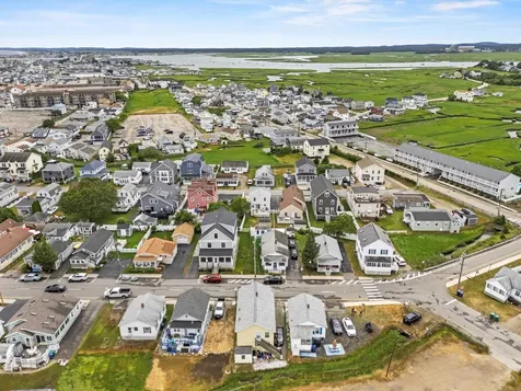 50 Highland Avenue Hampton NH 03842