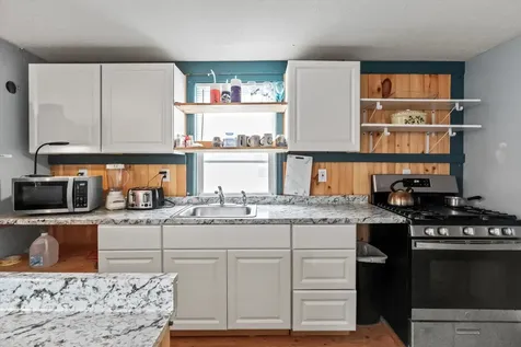 50 Highland Avenue Hampton NH 03842