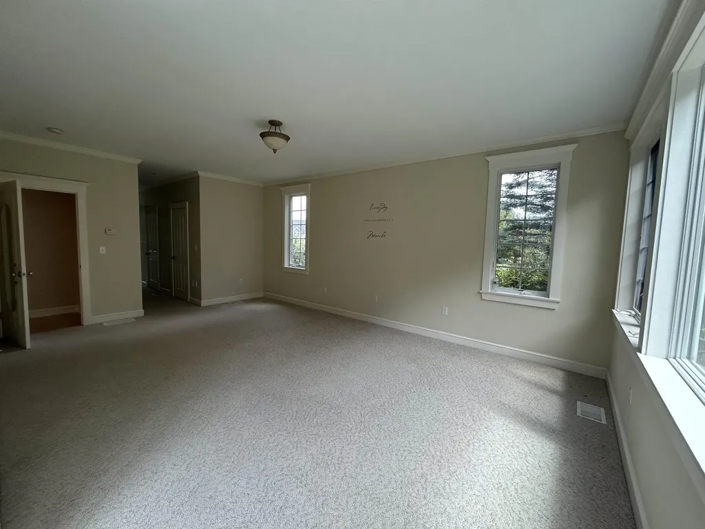 94 Linden Road Hampton Falls NH 03844