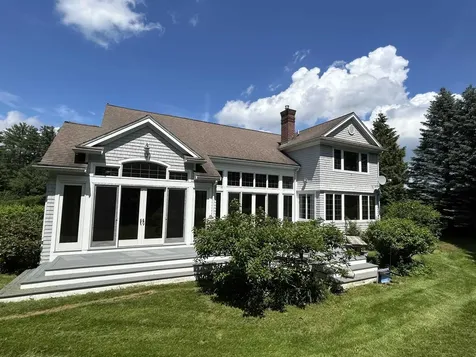 94 Linden Road Hampton Falls NH 03844