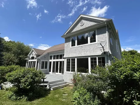 94 Linden Road Hampton Falls NH 03844