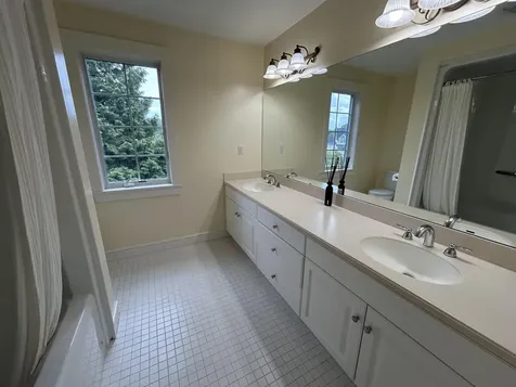 94 Linden Road Hampton Falls NH 03844