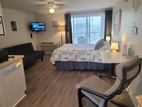6 Ashworth Avenue Hampton NH 03842