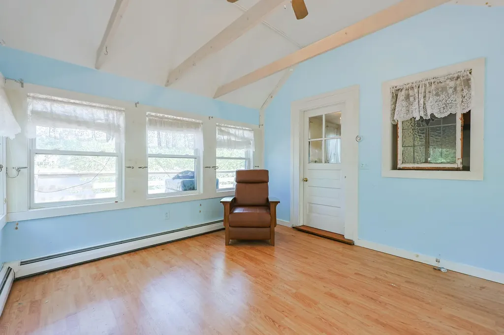 16 Channel Road Ossipee NH 03814