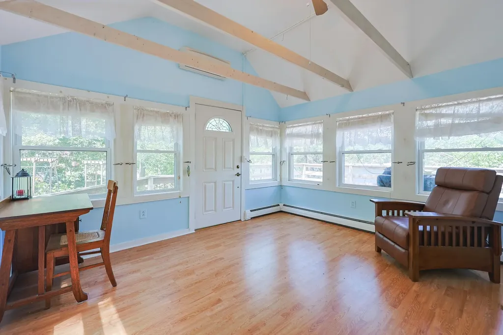 16 Channel Road Ossipee NH 03814