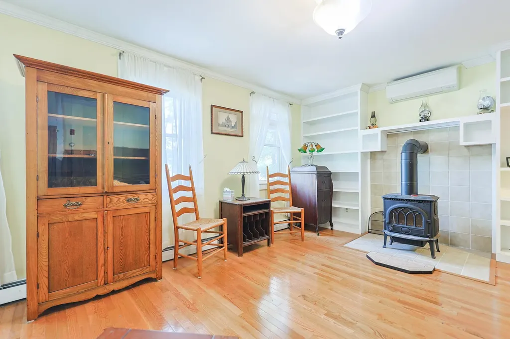 16 Channel Road Ossipee NH 03814