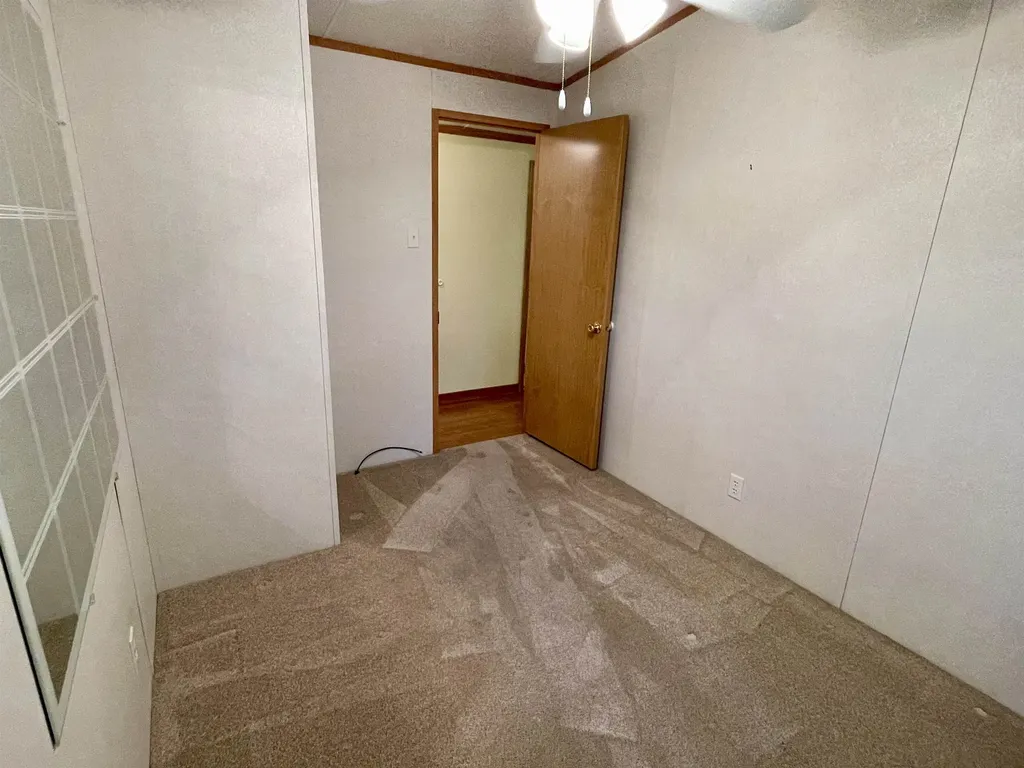 86 Bluebird Lane Lyndon VT 05851