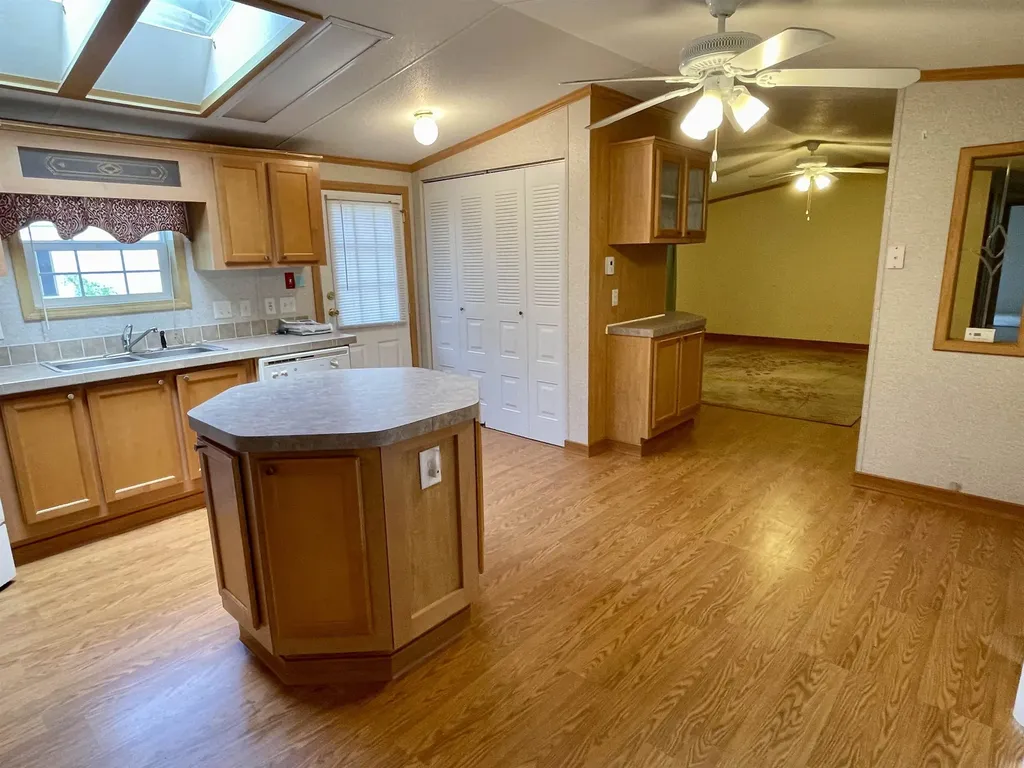 86 Bluebird Lane Lyndon VT 05851