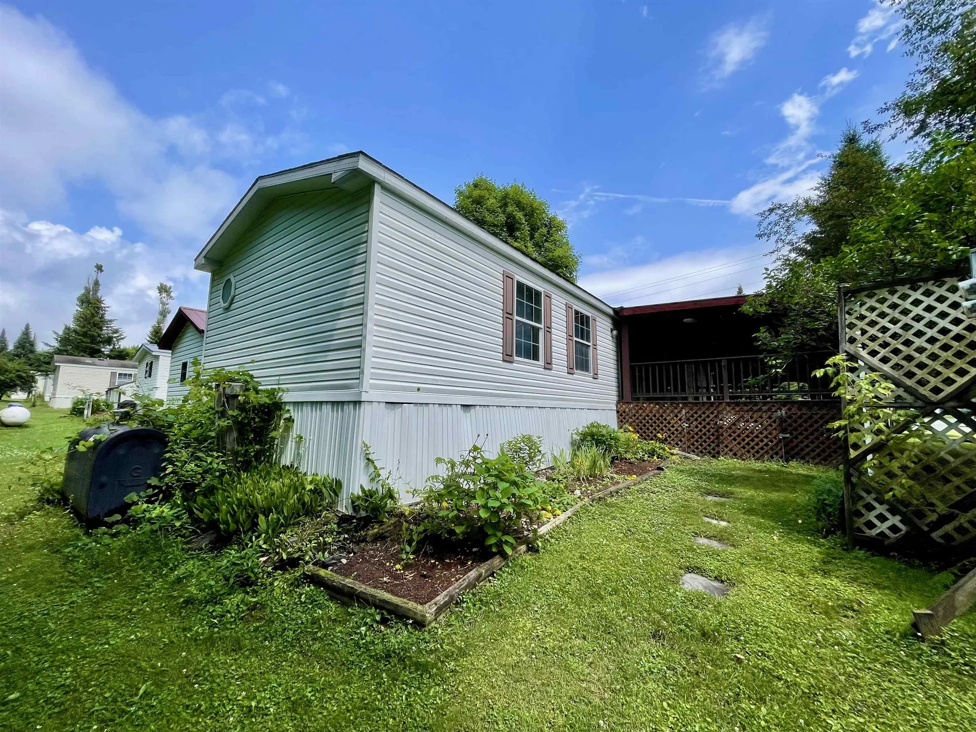 86 Bluebird Lane Lyndon VT 05851