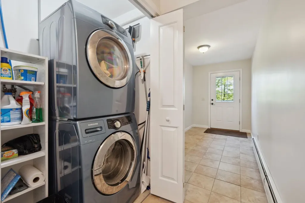 1376 Nh Route 11 Sunapee NH 03782