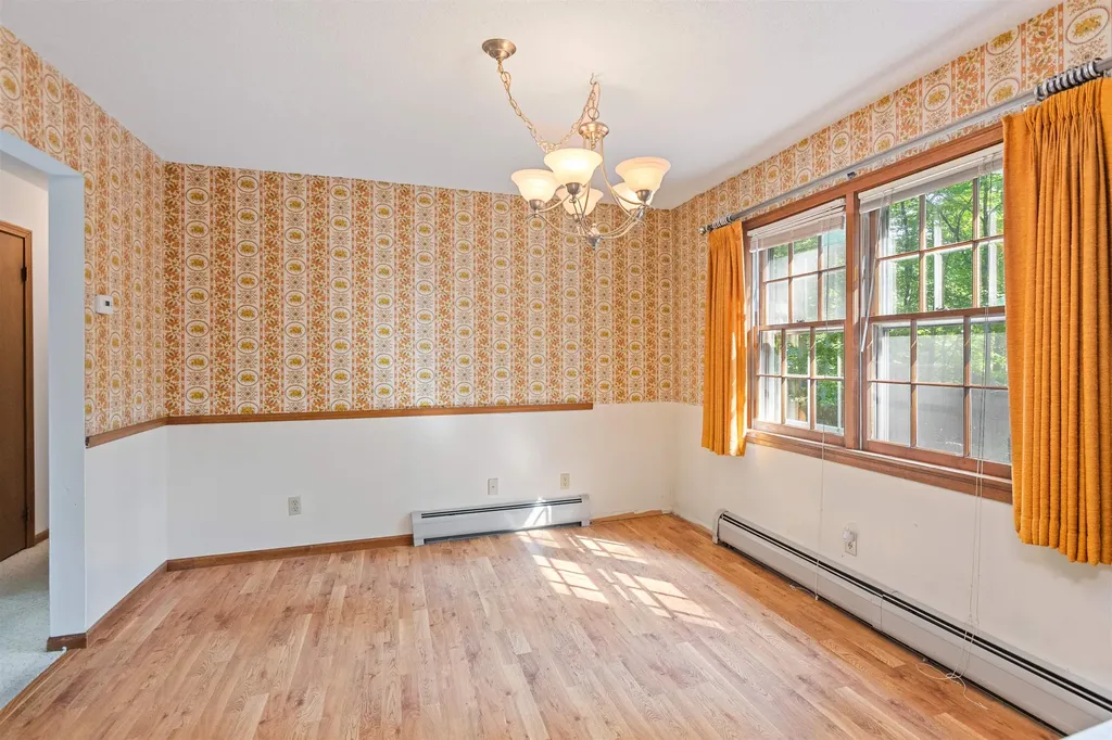 184 Colchester Point Road Colchester VT 05446